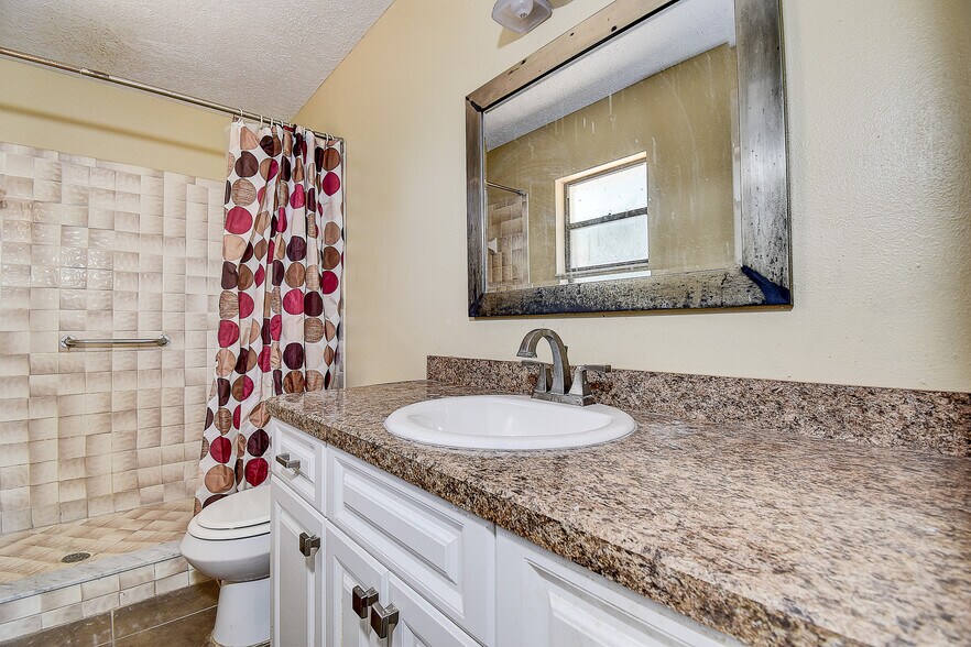 More Photos Of 11425 Sun Rd, Dade City Healthcare For Sale