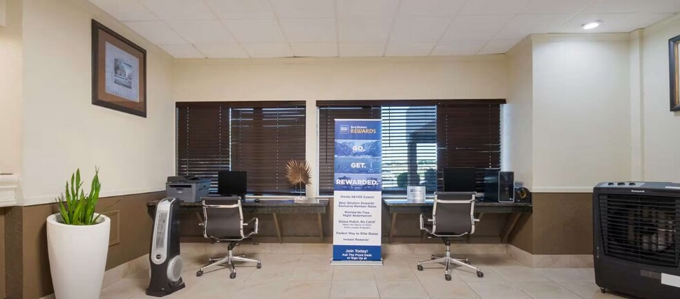 More Photos Of 1125 E Gore Blvd, Lawton Hotel For Sale