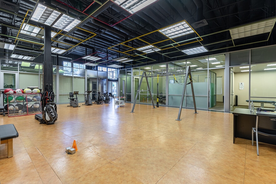 More Photos Of 1455 W Park Ave, Redlands Research And Development For Lease