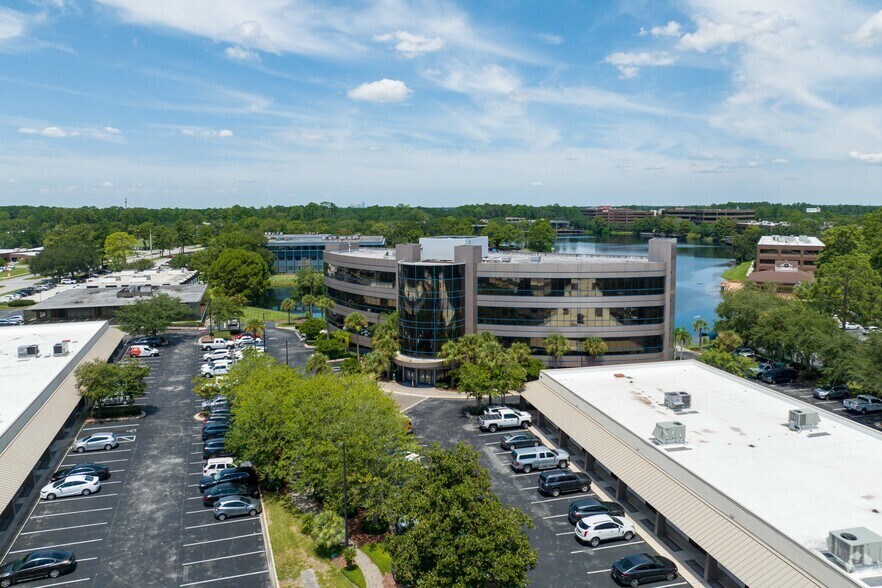 More Photos Of 7915 Baymeadows Way, Jacksonville Office For Lease