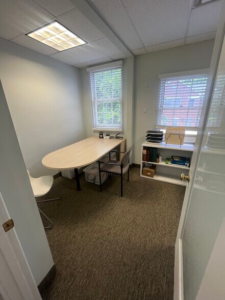 More Photos Of 1831 Forest Dr, Annapolis Medical For Sale