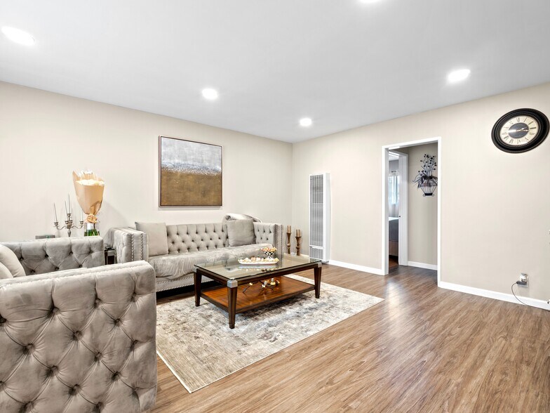 More Photos Of 350 W Wilson Ave, Glendale Apartments For Sale