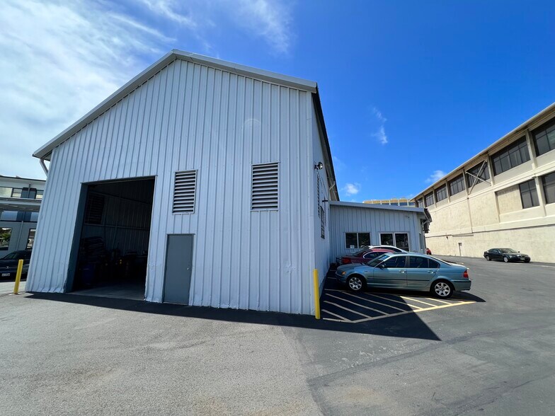 More Photos Of 501 Sumner St, Honolulu Warehouse For Sale