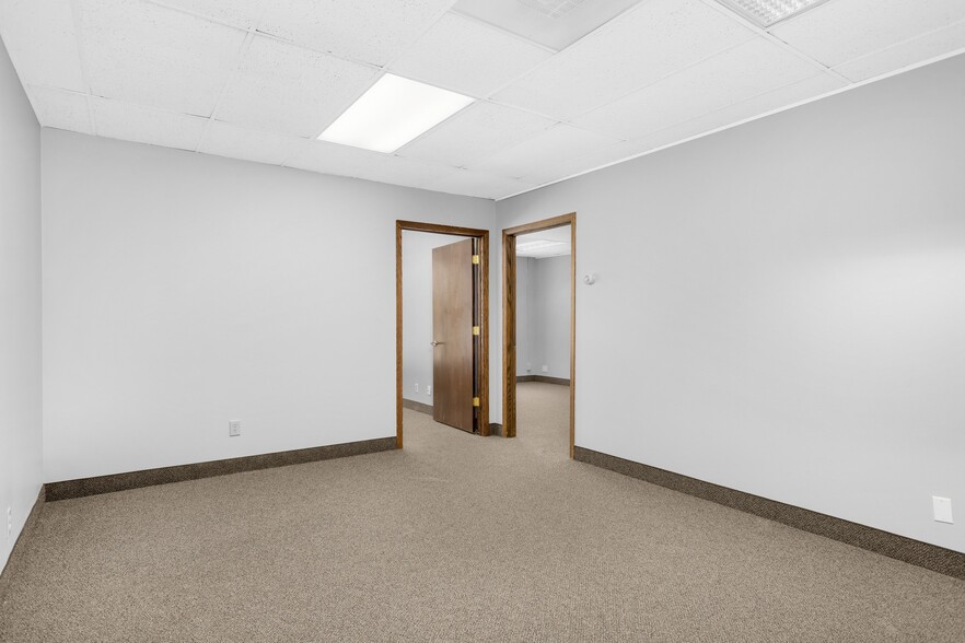 More Photos Of 5701 N Kentucky Ave, Crystal Loft Creative Space For Sale