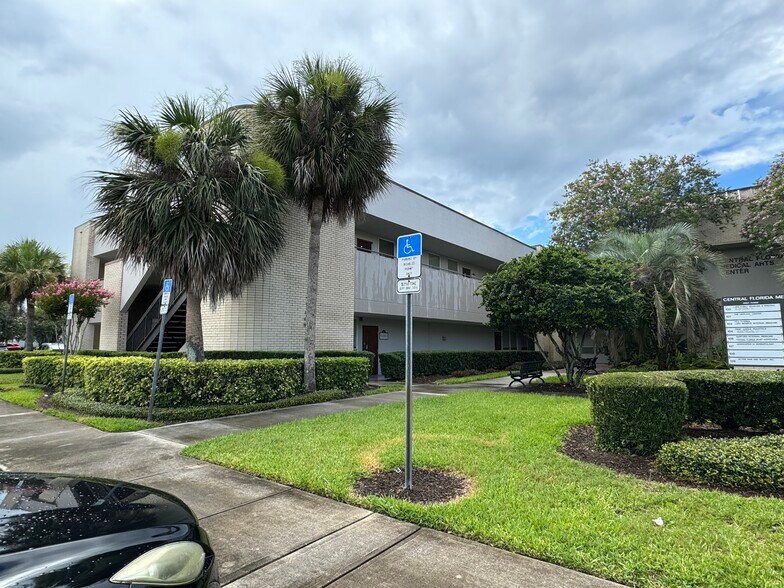 More Photos Of 1403 Medical Plaza Dr, Sanford Medical For Sale