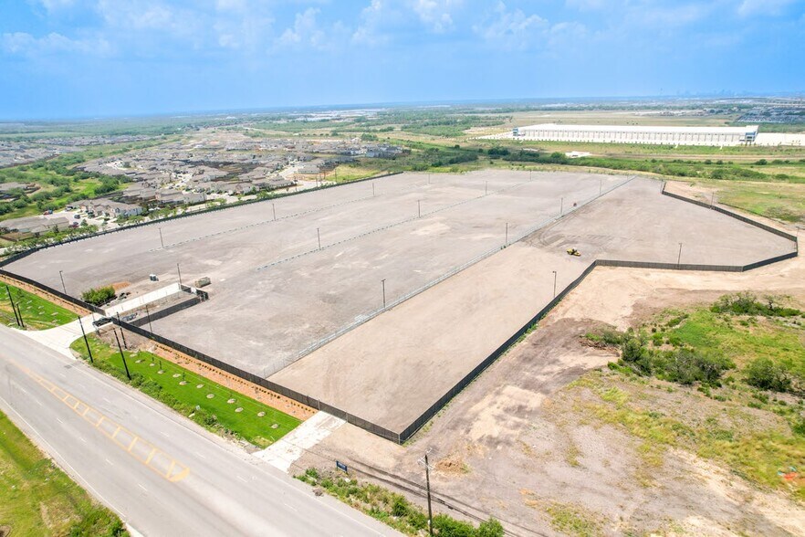 Primary Photo Of 1191 N Foster Rd, San Antonio Land For Lease