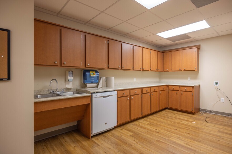 More Photos Of 609 Asheville Hwy, Sylva Medical For Lease