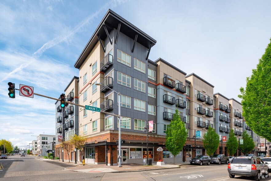 More Photos Of 2 E Main St, Auburn Apartments For Lease