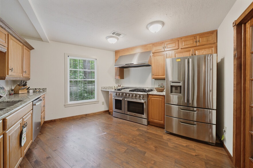 More Photos Of 783 Holcomb Bridge Rd, Norcross Office For Sale