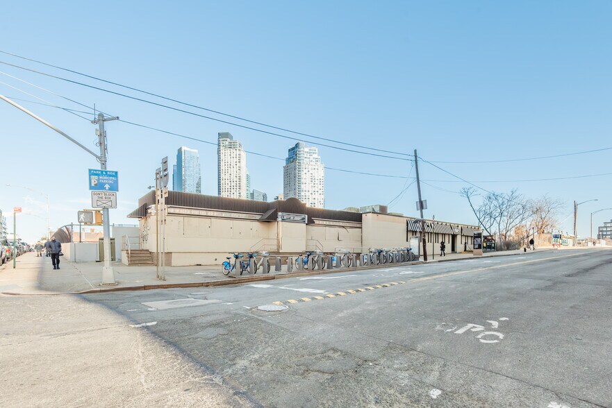More Photos Of 2101 49th Ave, Long Island City Storefront For Sale