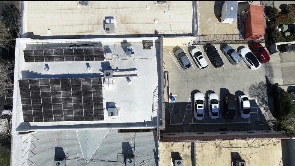 More Photos Of 566 W Lancaster Blvd, Lancaster Office For Sale