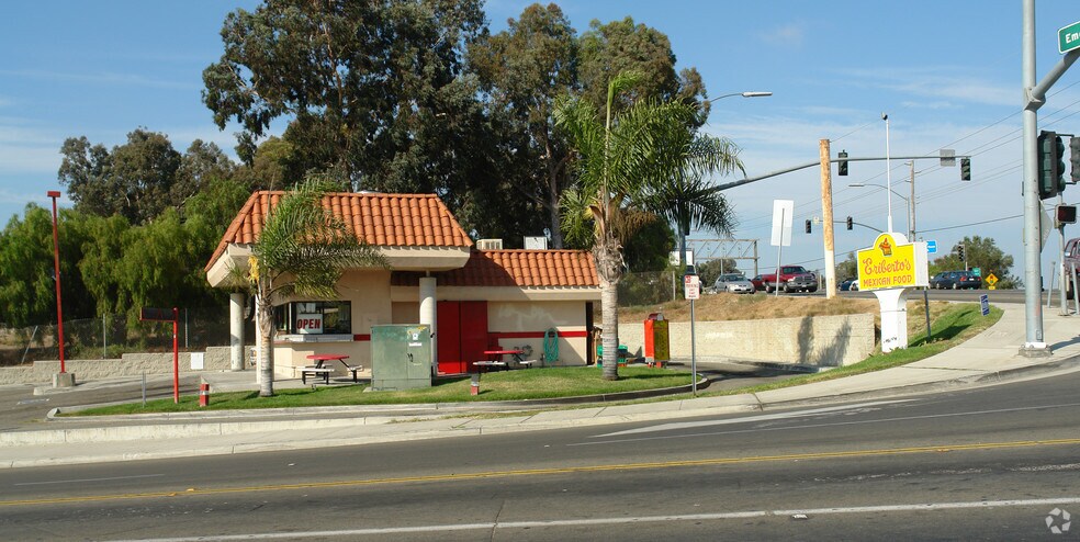 More Photos Of 1805 Hacienda Dr, Vista Fast Food For Lease