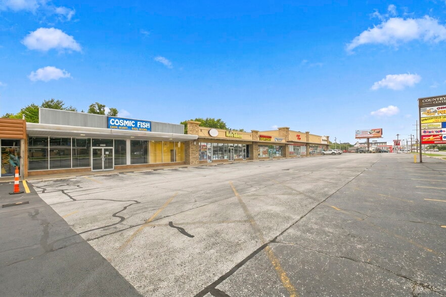 More Photos Of 1445 S Glenstone Ave, Springfield General Retail For Lease