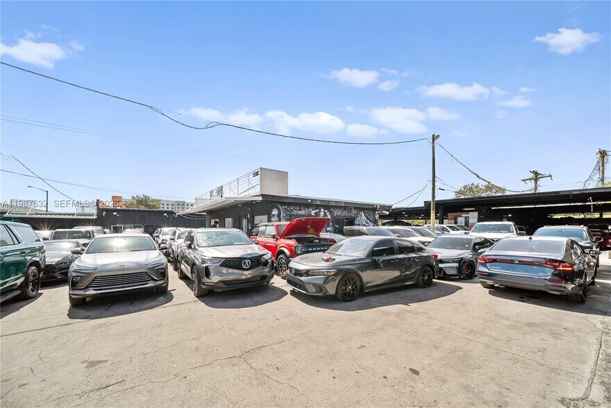 More Photos Of 5700 NW 27th Ave, Miami Auto Repair For Sale