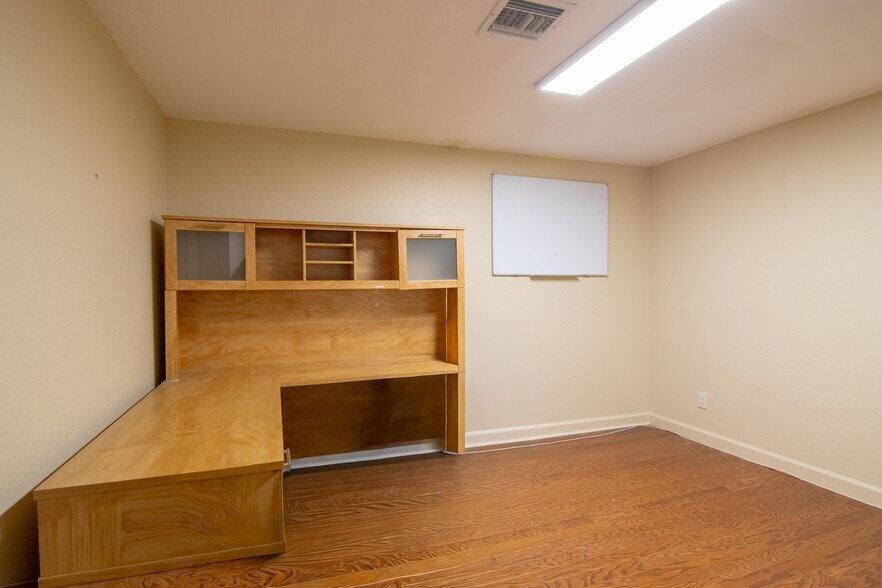 More Photos Of 757 Arlington Ave N, Saint Petersburg Office For Sale