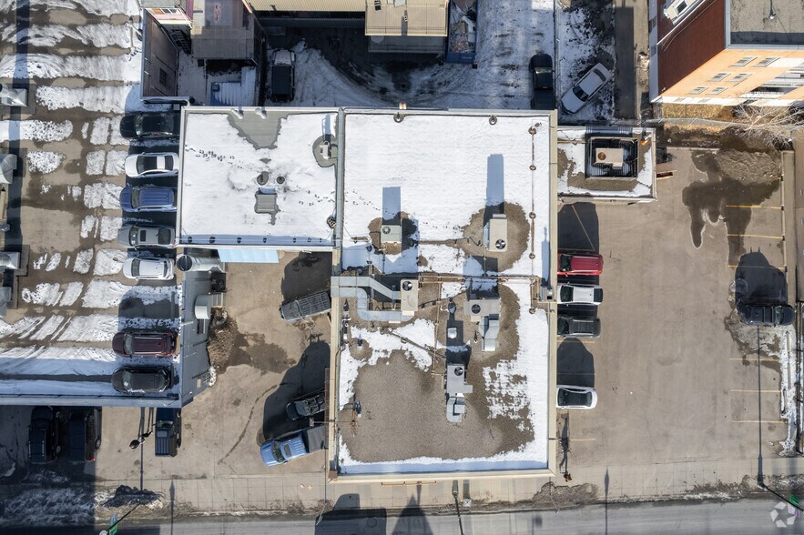 More Photos Of 122 17th Ave SE, Calgary Storefront Retail Office For Lease