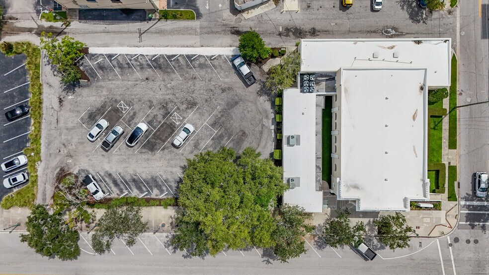 More Photos Of 2100 Main St, Sarasota Land For Sale