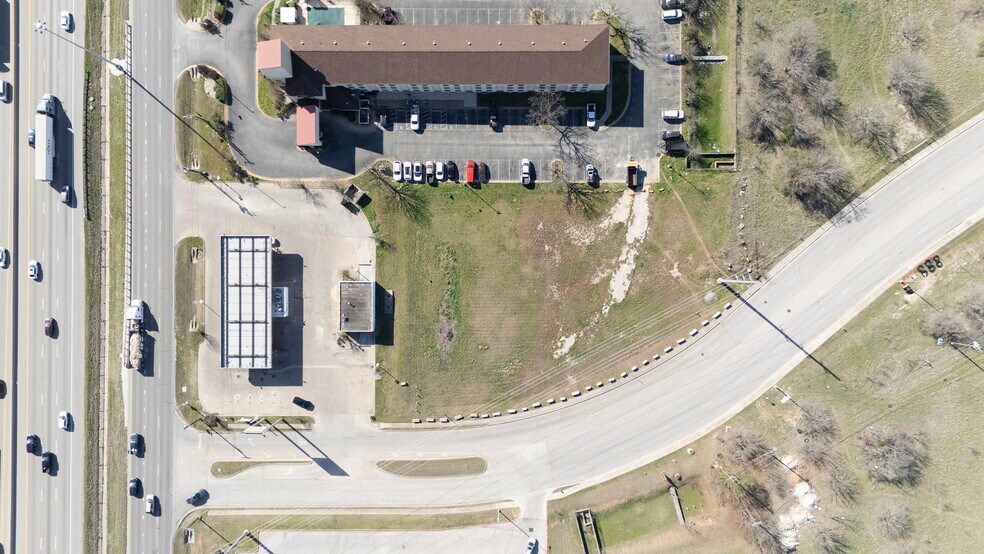 More Photos Of 1990 I 35 N Frontage rd, Round Rock Land For Sale