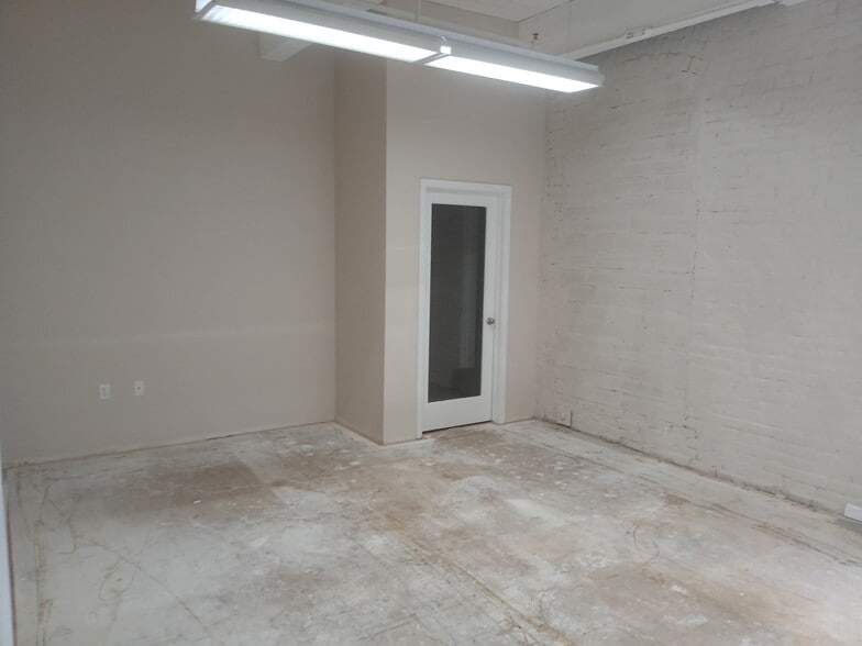 More Photos Of 411 Fannin St, Houston Office For Lease