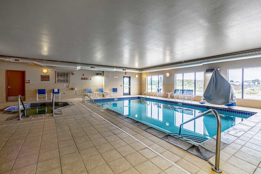 More Photos Of 3420 S Broadway, Minot Hotel For Sale