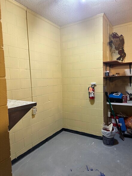 More Photos Of 1030 Dry Branch Rd, Hopkins General Retail For Sale