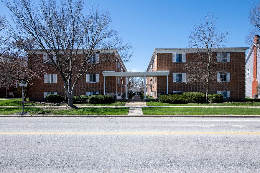 Primary Photo Of 375-381 Front St, Berea Apartments For Sale