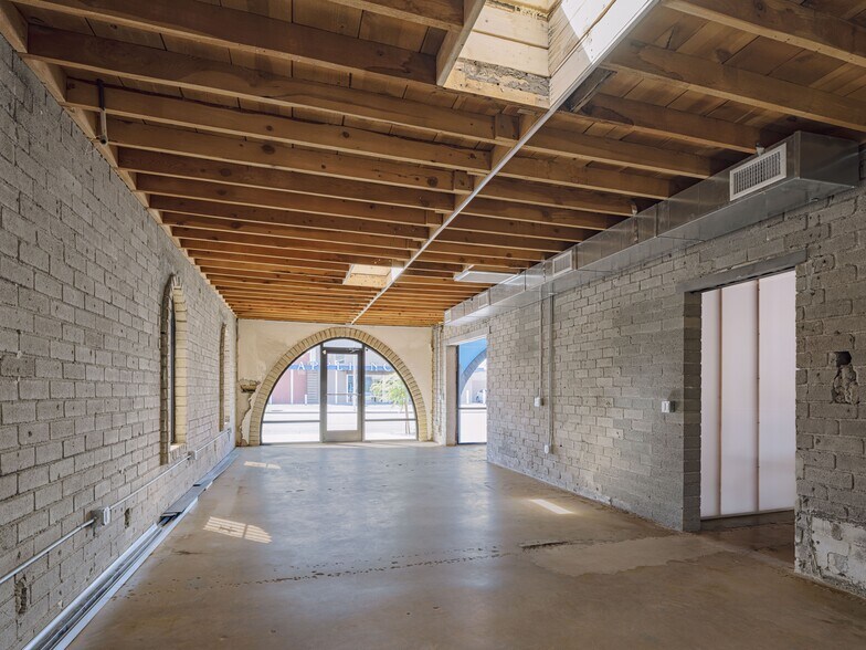 More Photos Of 340-342 E Dunlap Ave, Phoenix Loft Creative Space For Lease