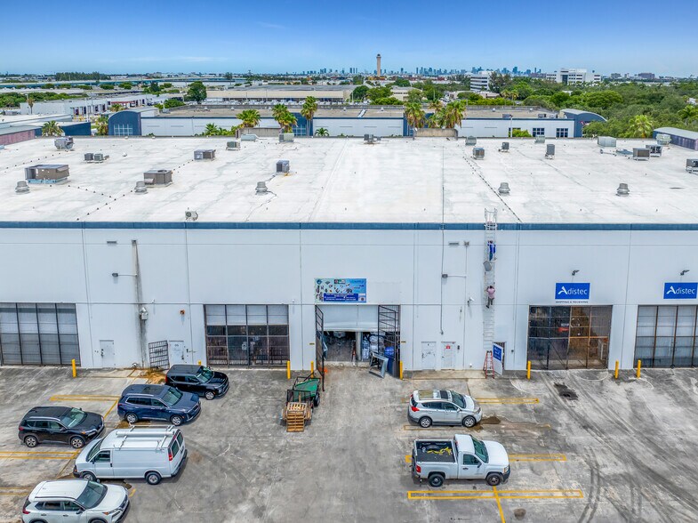 More Photos Of 7620 NW 25th St, Miami Distribution For Sale