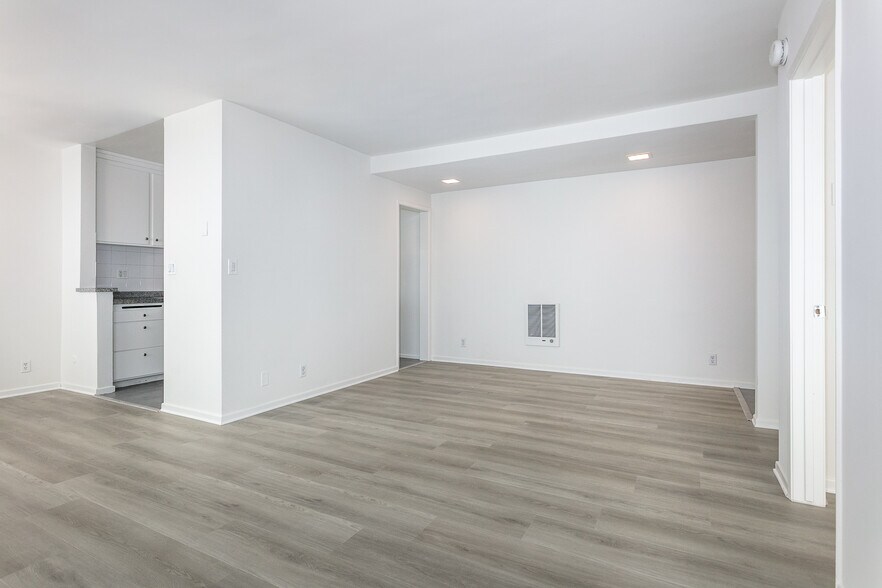 More Photos Of 1010 S Bedford St, Los Angeles Apartments For Sale