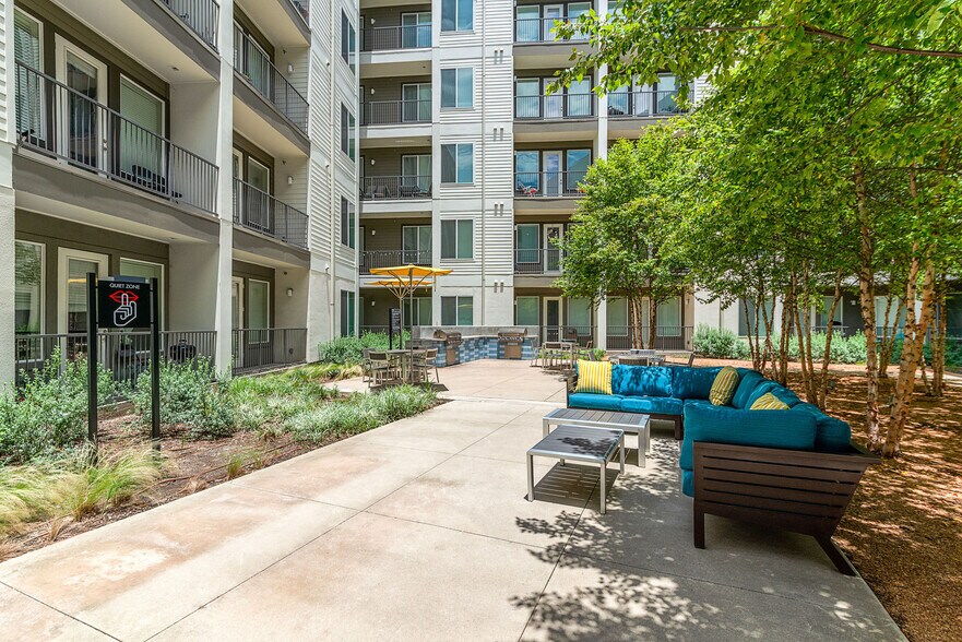 More Photos Of 110 W Cityline Dr, Richardson Apartments For Lease