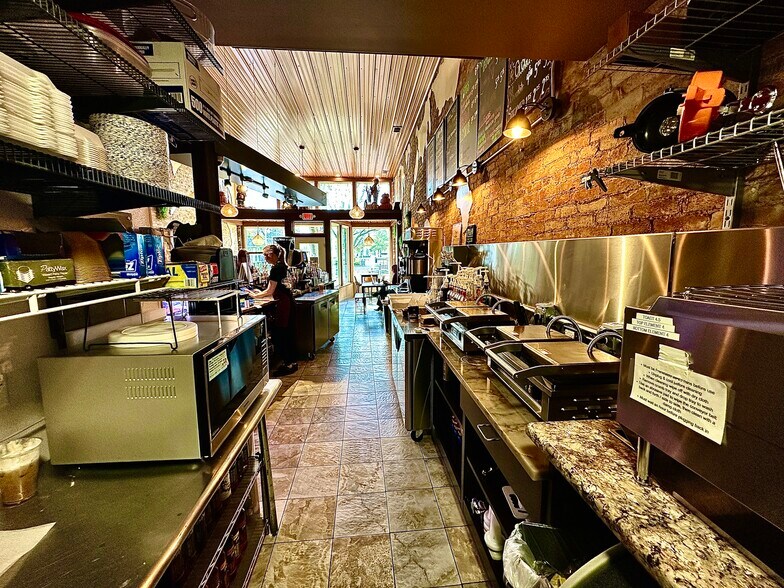 More Photos Of 124 N Main St, Lima Specialty For Sale