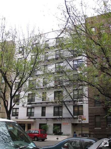Primary Photo Of 499 Ocean Ave, Brooklyn Apartments For Lease
