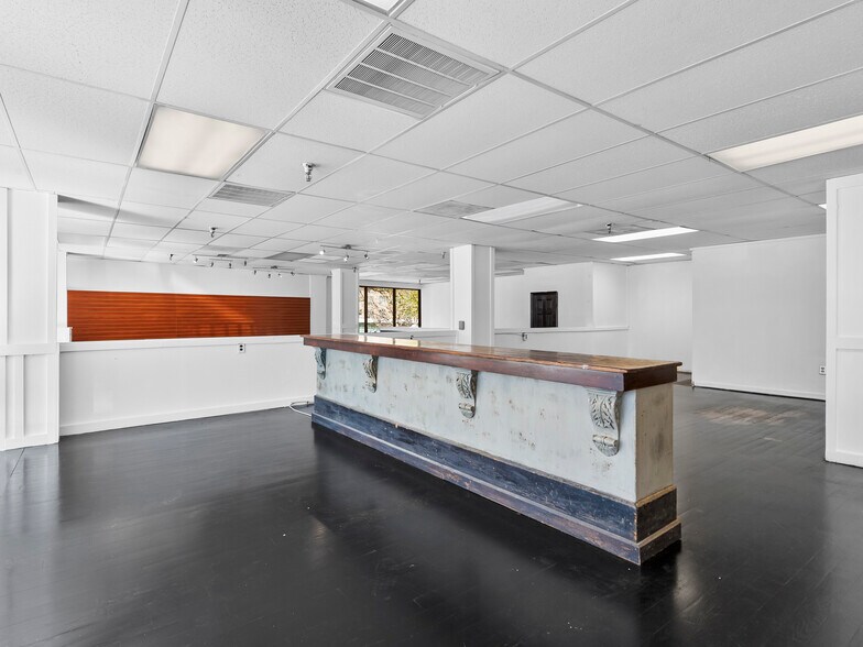 More Photos Of 1 Battle Sq, Asheville Apartments For Lease