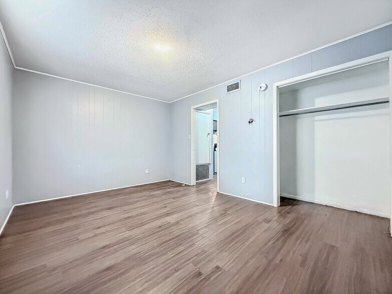 More Photos Of 1870 King David Dr, Three Rivers Apartments For Sale