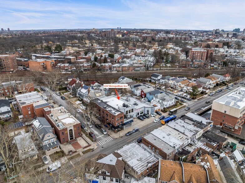 More Photos Of 12419 Metropolitan Ave, Kew Gardens General Retail For Lease
