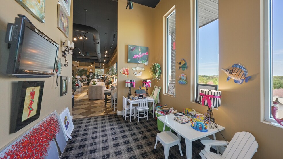 More Photos Of 2265 Bagnell Dam Blvd, Lake Ozark Office For Sale