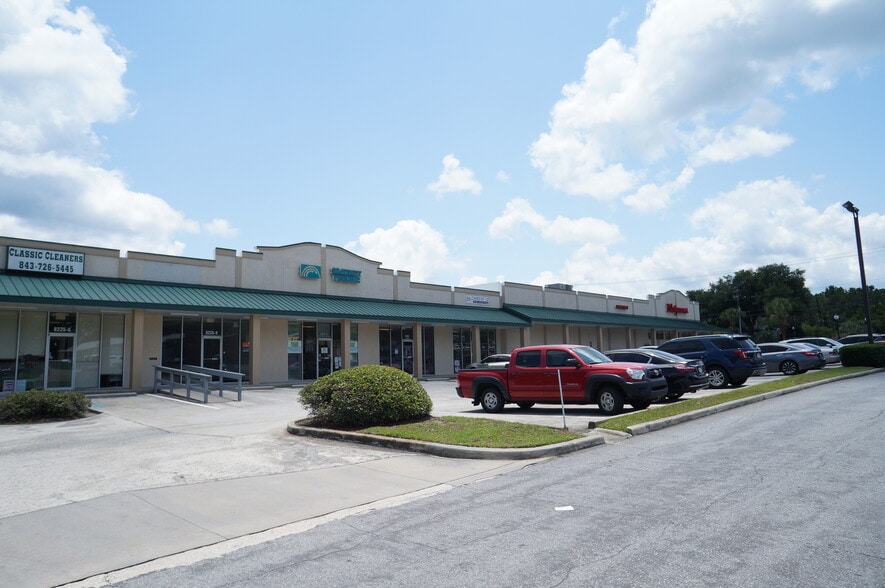 More Photos Of 8225 E Main St, Ridgeland Storefront For Lease