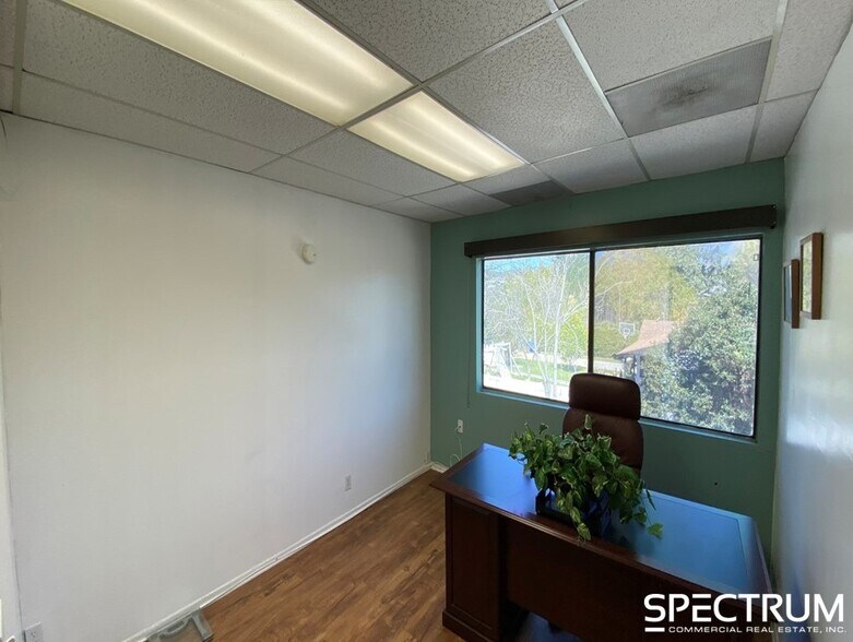 More Photos Of 20953 Devonshire St, Chatsworth Office For Lease