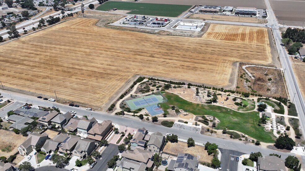 More Photos Of Walnut Ave, And 3rd Street, Greenfield Land For Sale