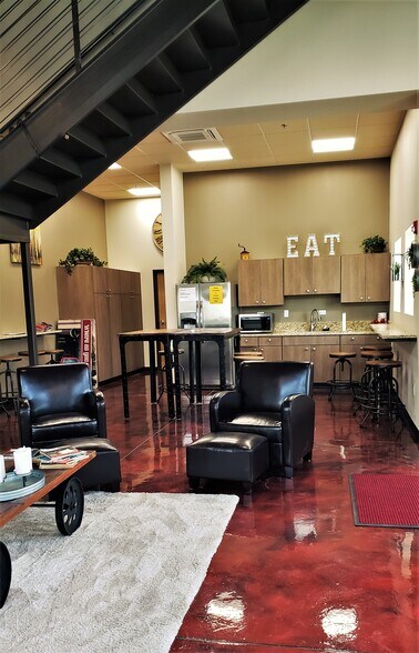 More Photos Of 8052-8072 S Grant Way, Littleton Warehouse For Sale