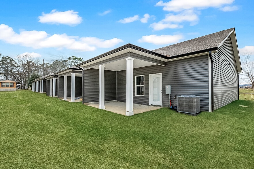 More Photos Of 916 Airport Rd, Chattanooga Multifamily For Sale