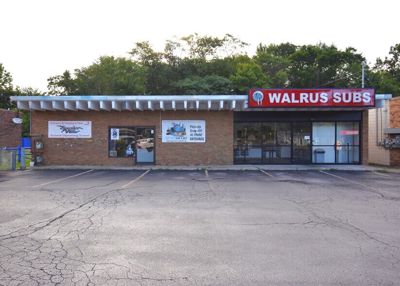 More Photos Of 1305-1363 S Raccoon Rd, Austintown Storefront For Sale