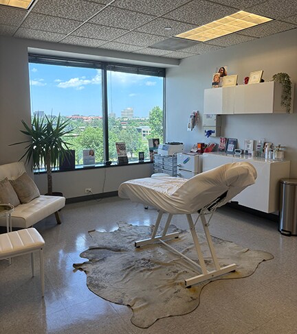 More Photos Of 7430 E Caley Ave, Englewood Medical For Lease