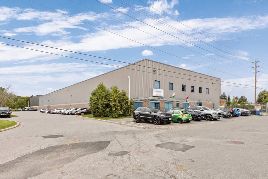 More Photos Of 37 Enterprise Ave, Ottawa Warehouse For Lease