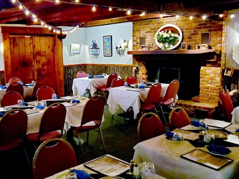 More Photos Of 350 Timber Rd, Mount Gretna Restaurant For Sale