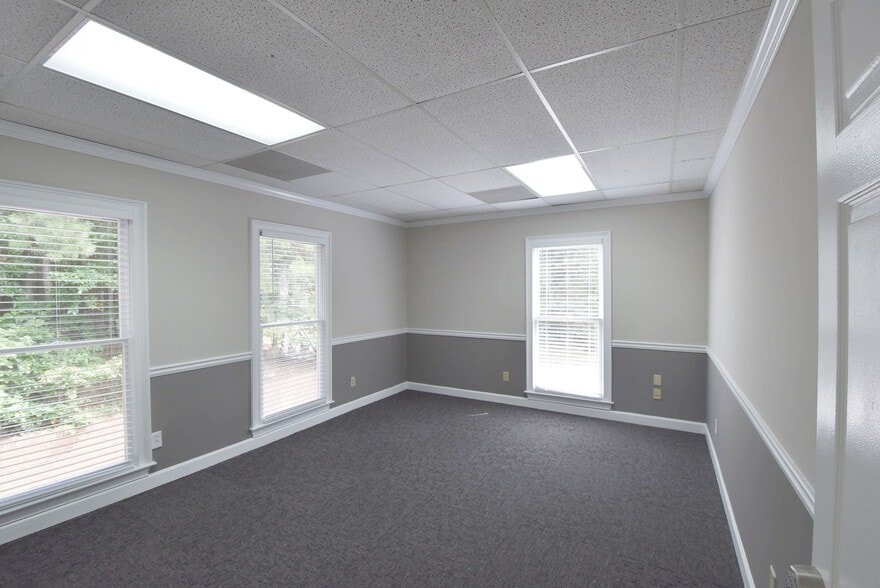 More Photos Of 116 Peachtree Ct, Peachtree City Medical For Lease