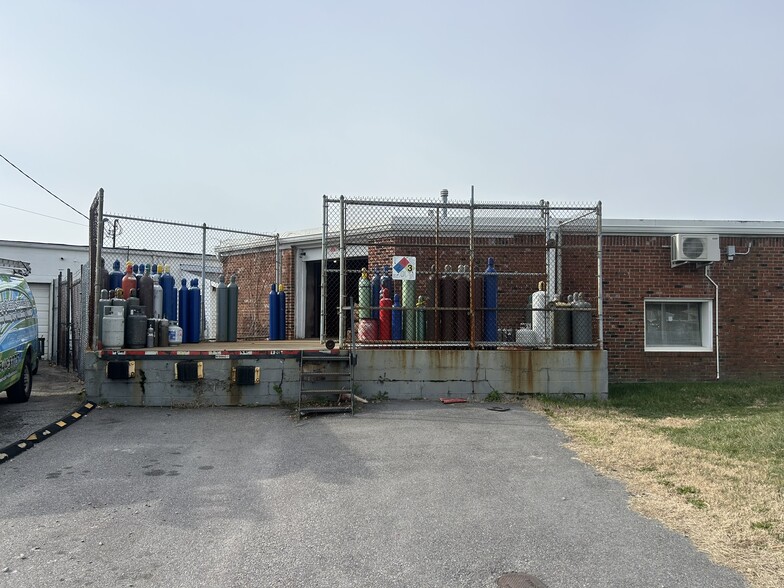 More Photos Of 5055 Euclid Rd, Virginia Beach Service For Sale