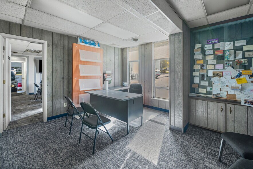 More Photos Of 400 E Pike St, Attica Auto Dealership For Sale