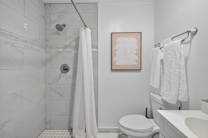 More Photos Of 1317 NE 1st Ave, Fort Lauderdale Multifamily For Sale