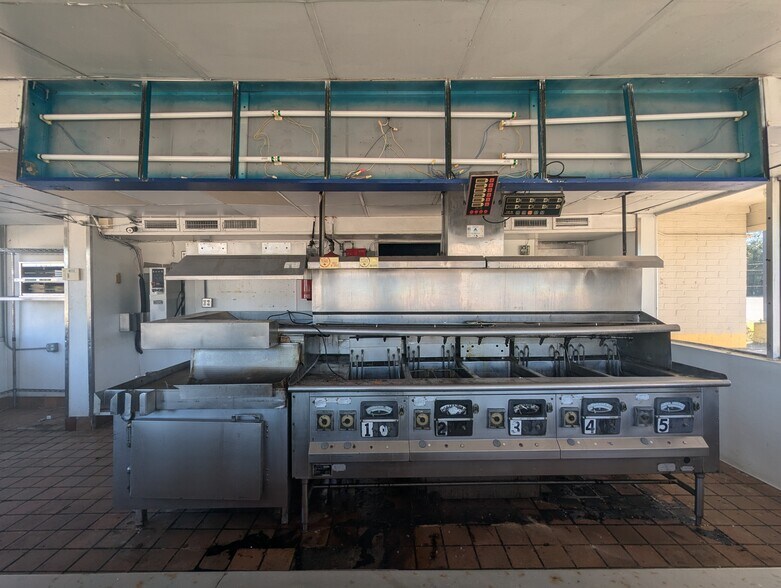 More Photos Of 1322 N 16th St, Orange Fast Food For Lease